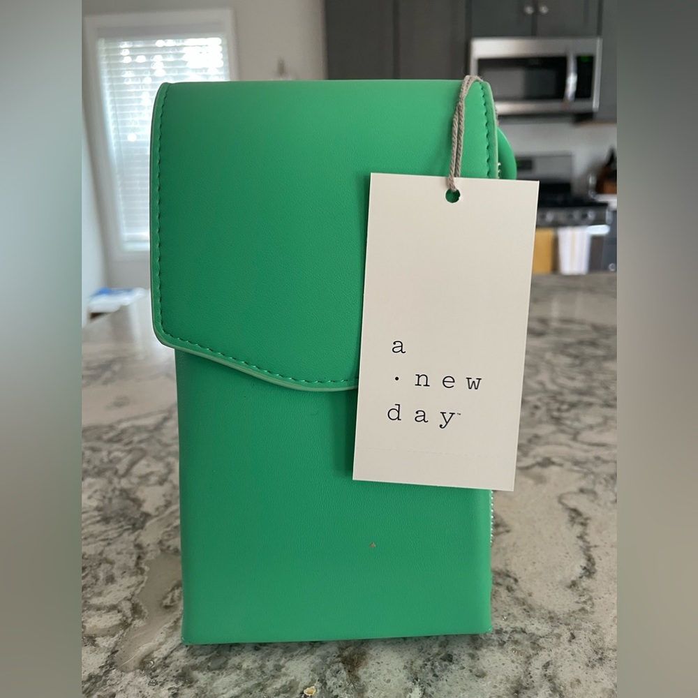 NWT cross body bag